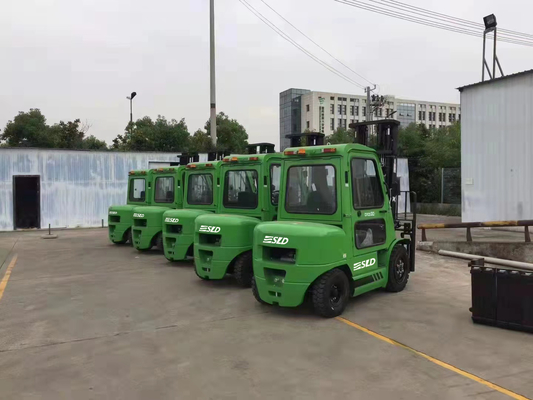 Двигатель дизеля ISUZU грузоподъемник 3 тонн с гидравлической передачей